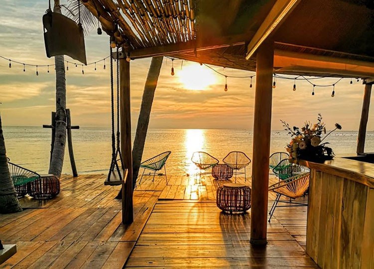 cafe-shri-beach-club-phu-quoc.jpg