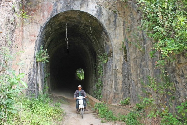 탑참 - 달랏 철도 구간. 흔적은 사라졌지만 아직 남아있는 터널 / 출처=VN익스프레스