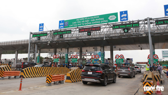 6월 1일,  Hà Nội(하노이) - Hải Phòng(하이퐁) 고속도로서 ETC 시범 실시한 모습/출처=뚜오이쩨