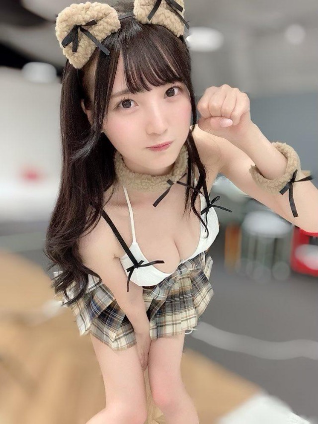 832915976_6uD35IPT_2.jpg