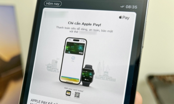 An advertisement for Apple Pay in Vietnam is seen on a device. Photo by VnExpress/Tuan Hung