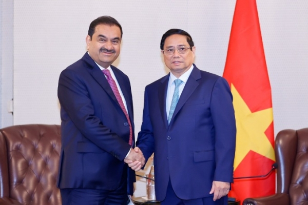 Thủ tướng Phạm Minh Chính tiếp ông Gautam Adani, Chủ tịch tập đoàn Adani, sáng 31/7. Ảnh: Nhật Bắc